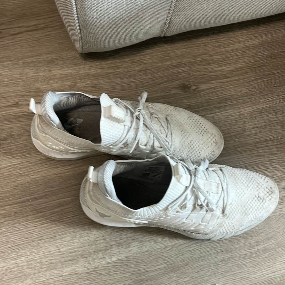 Men’s shoes